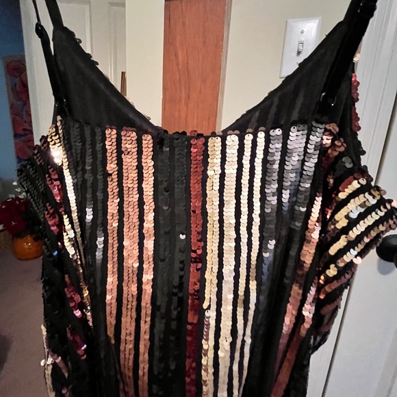 Sequins -in -Stripes Top - Picture 5 of 10